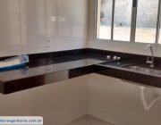 4ª CASA EM RESIDENCIAL CENTRO DA SERRA - SERRA/ES.