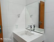 2ª CASA EM RESIDENCIAL SÃO CONRADO - CARIACICA - ES.