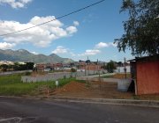 1ª CASA EM RESIDENCIAL COLINA DA SERRA II