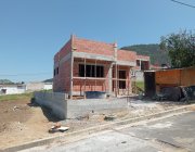 1ª CASA EM RESIDENCIAL COLINA DA SERRA II