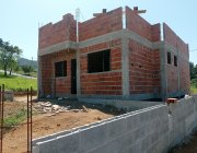 1ª CASA EM RESIDENCIAL COLINA DA SERRA II