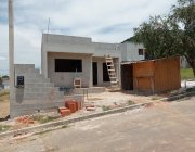 1ª CASA EM RESIDENCIAL COLINA DA SERRA II