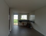 1ª CASA EM RESIDENCIAL COLINA DA SERRA II