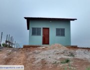 1ª CASA NO BAIRRO VILA PETRÔNIO - CARIACICA E.S.