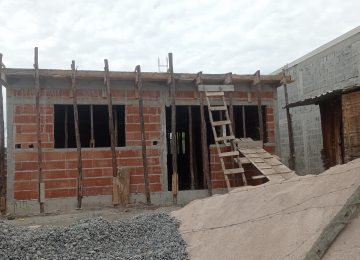 16ª CASA EM RESIDENCIAL CENTRO DA SERRA- SERRA